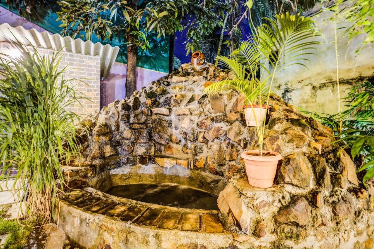 Collection O Palm Springs Beach Resort Βομβάη Εξωτερικό φωτογραφία