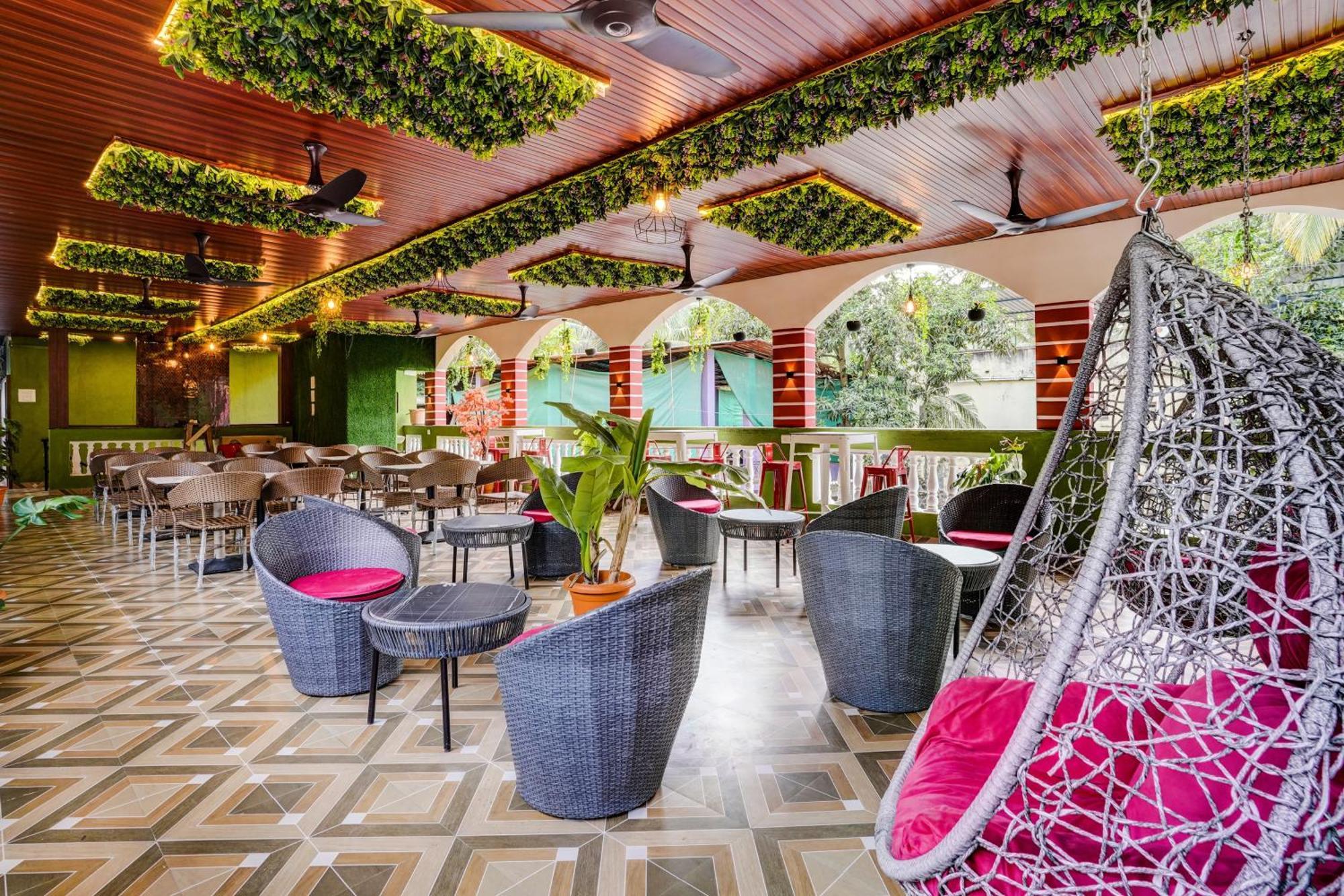 Collection O Palm Springs Beach Resort Βομβάη Εξωτερικό φωτογραφία